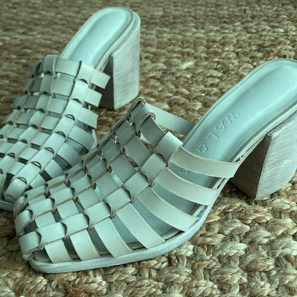 Wal and Pei Heeled Fisherman Mule. Size 37